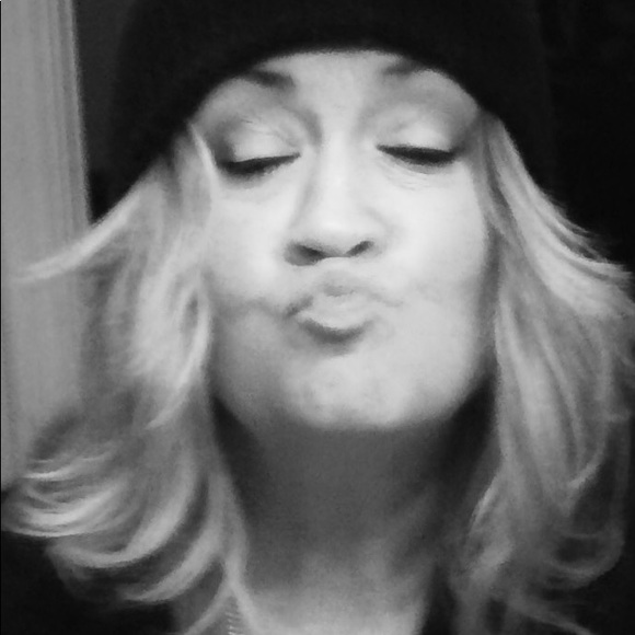 Meet your Posher, Lisa - Picture 4 of 8